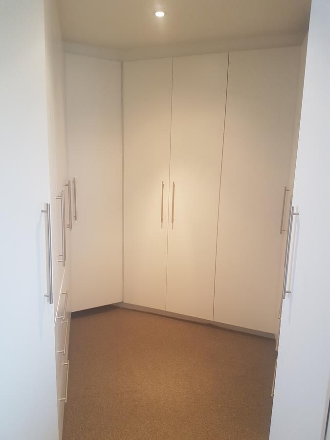 6 On Capella Guesthouse Primrose Екстер'єр фото